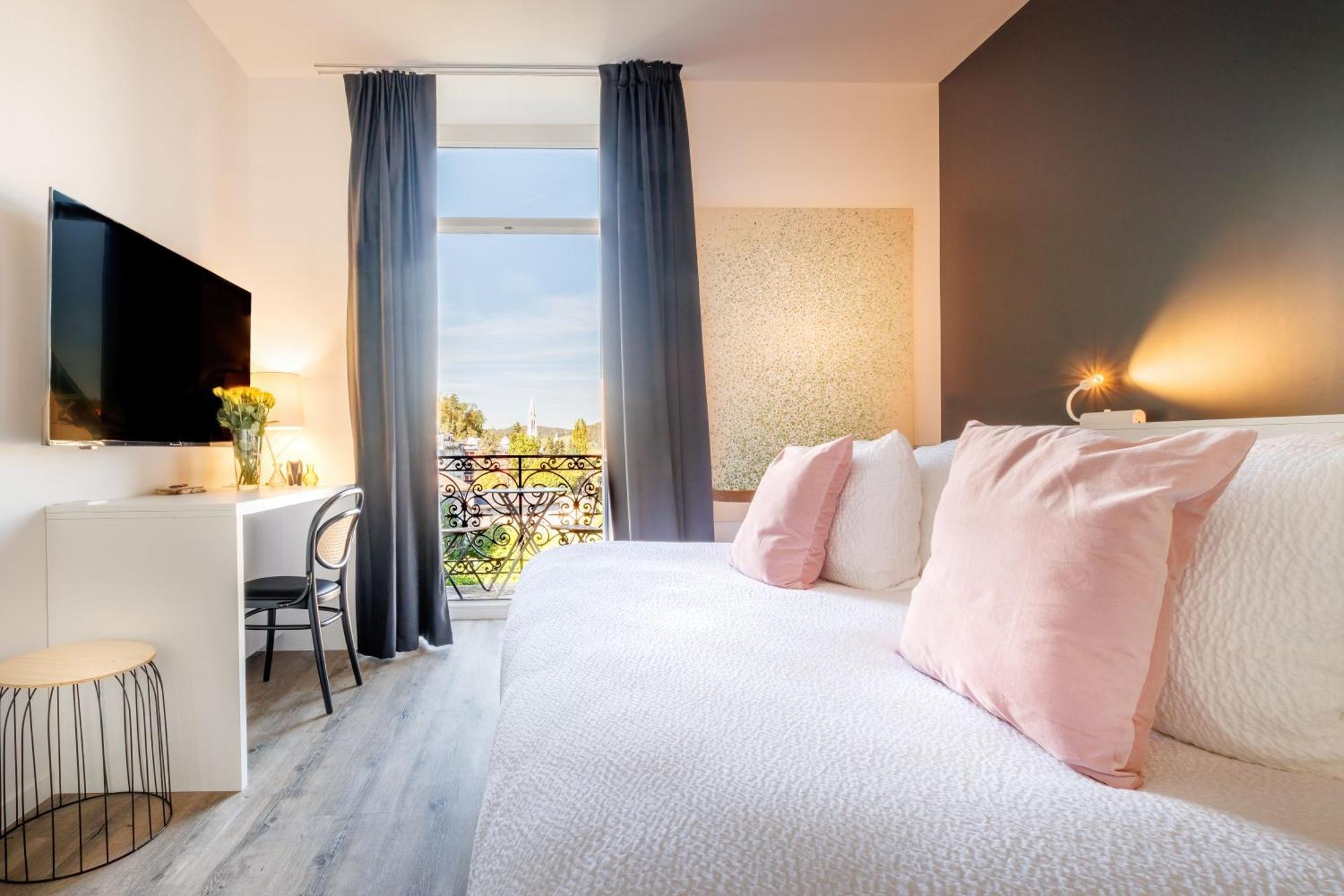 Belfry & Spa By Ligne St Barth Lourdes Buitenkant foto A room at the hotel